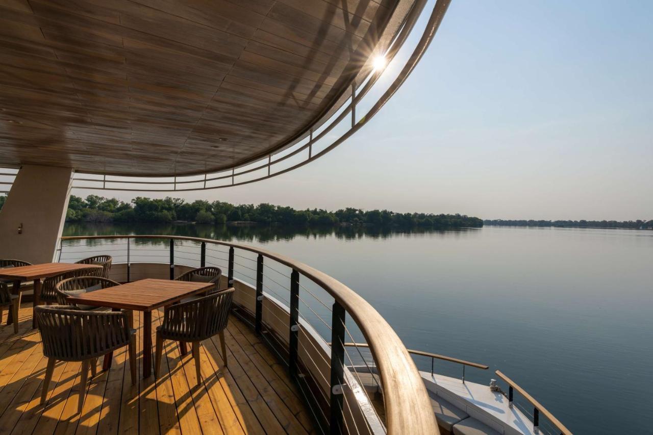 Radisson Blu Mosi-Oa-Tunya Livingstone Resort المظهر الخارجي الصورة