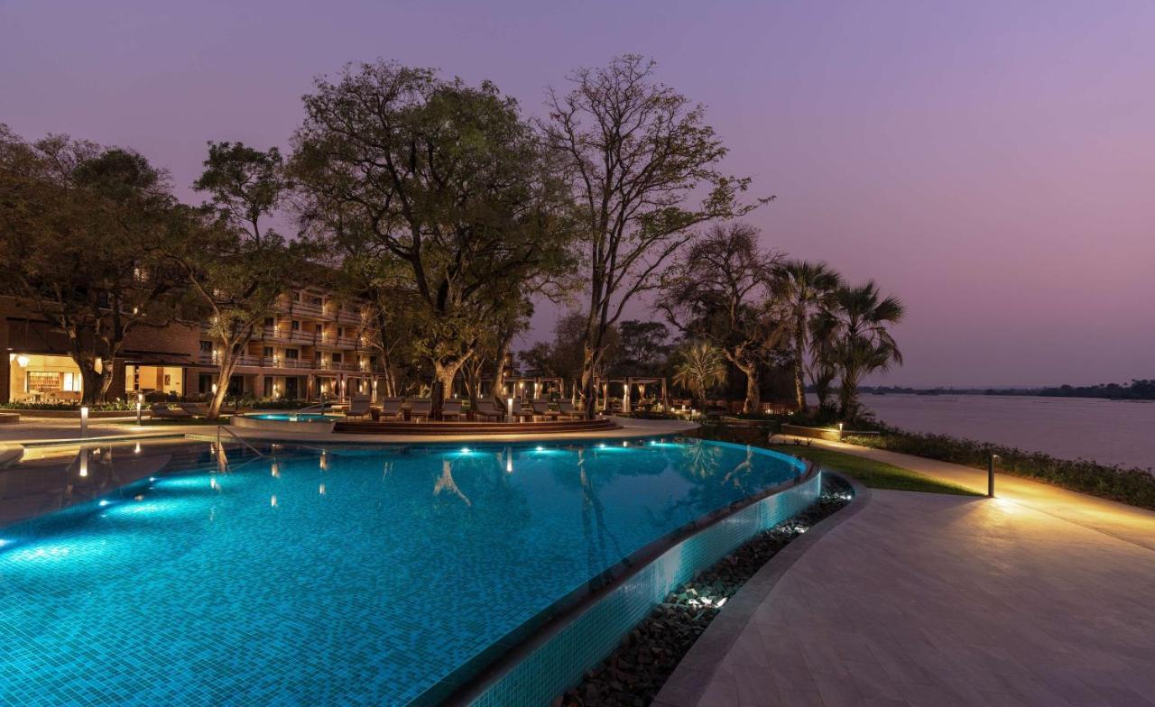 Radisson Blu Mosi-Oa-Tunya Livingstone Resort المظهر الخارجي الصورة