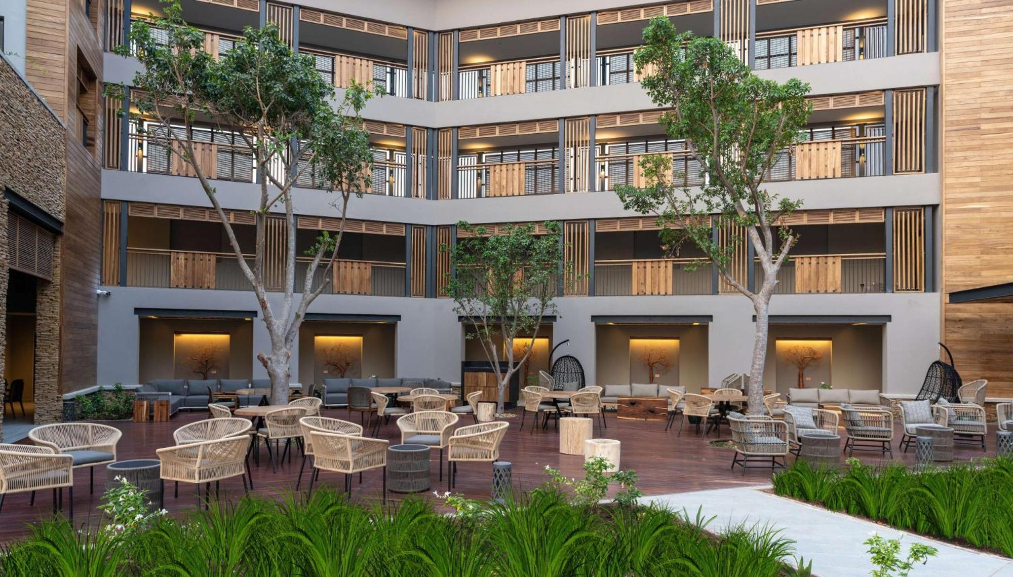 Radisson Blu Mosi-Oa-Tunya Livingstone Resort المظهر الخارجي الصورة