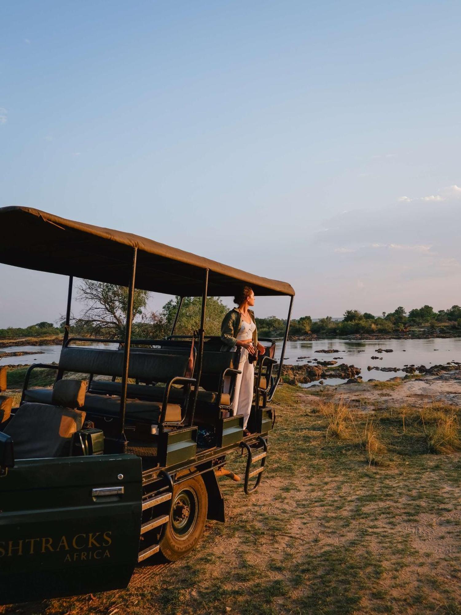 Radisson Blu Mosi-Oa-Tunya Livingstone Resort المظهر الخارجي الصورة