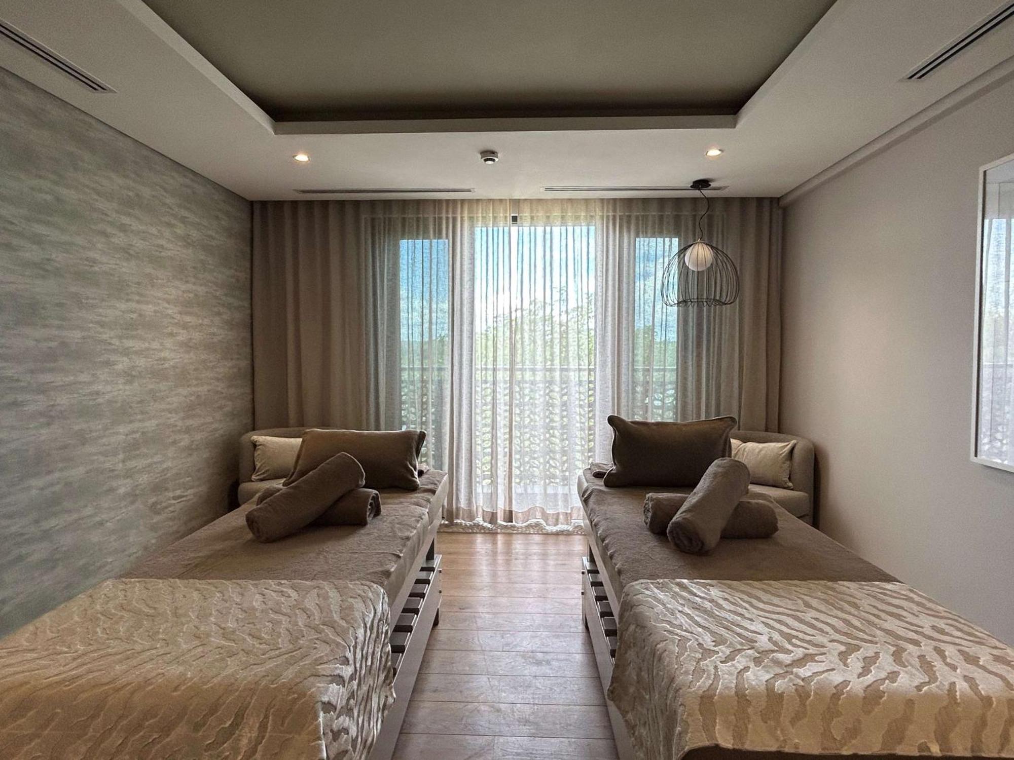 Radisson Blu Mosi-Oa-Tunya Livingstone Resort المظهر الخارجي الصورة